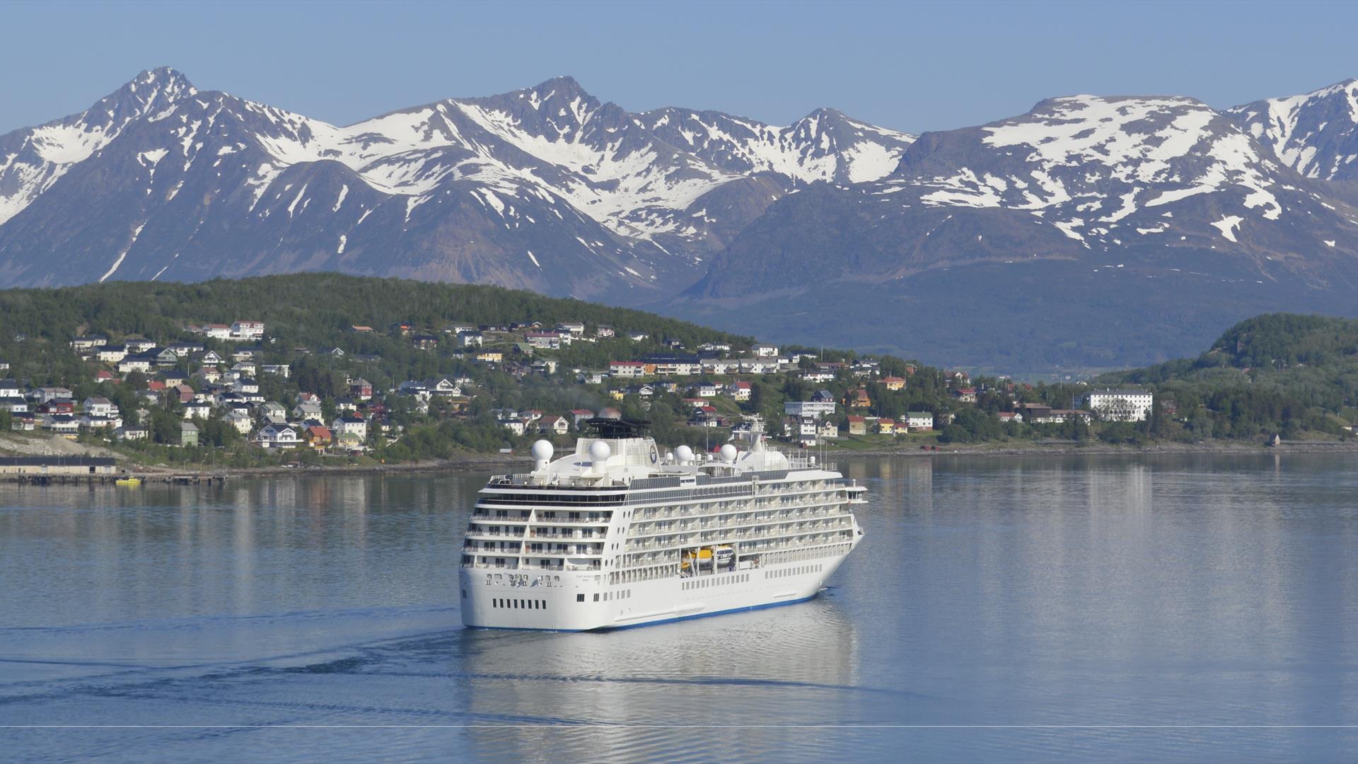 Harstad's Midnight Sun - VisitHarstad.com