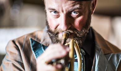 MNOZIL BRASS CIRQUE