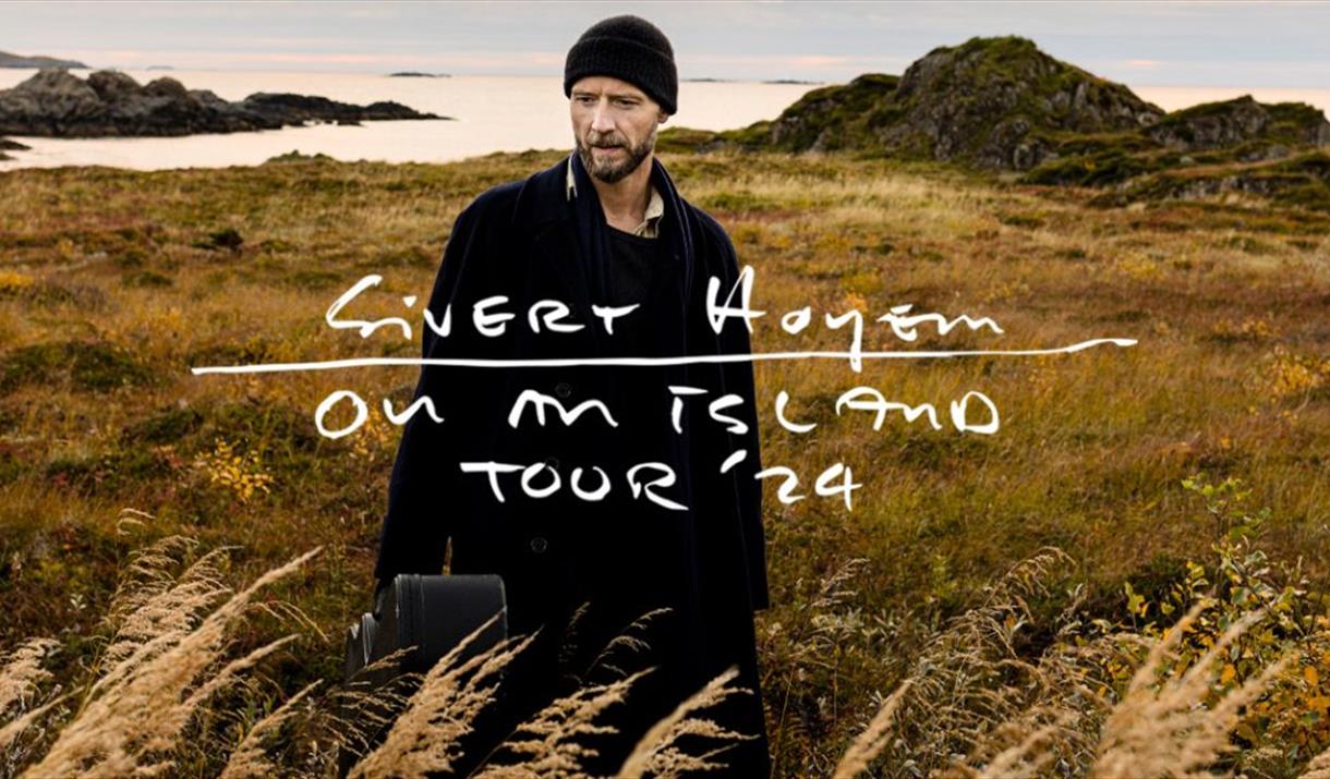 Sivert Høyem - on an island