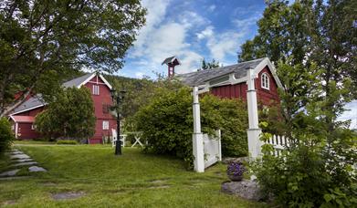 Røkenes Manor and Guesthouse